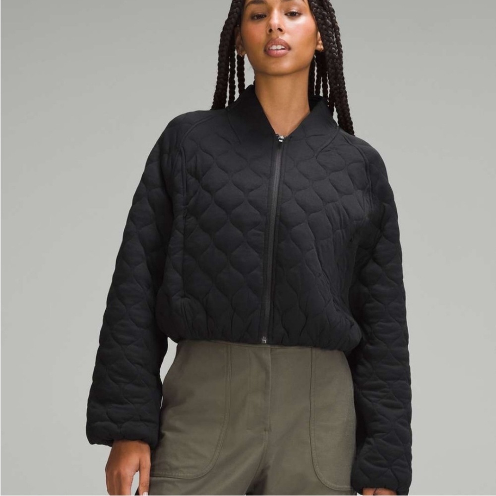 Lululemon women's 12 black quilted cropped bomber coat jacket large
